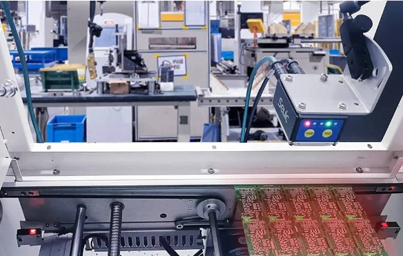 SMT流水線移動(dòng)讀碼.png SMT流水線移動(dòng)讀碼.png